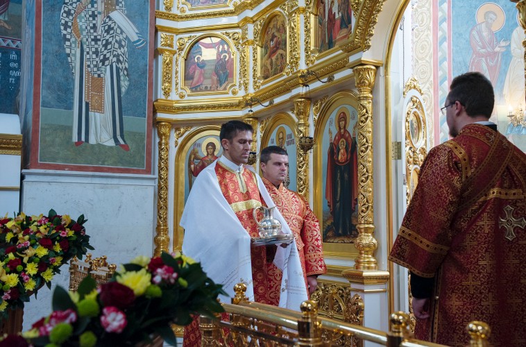 20_10_03_-novomuchenniki-korolevskie_vizit-episkop_petr-34