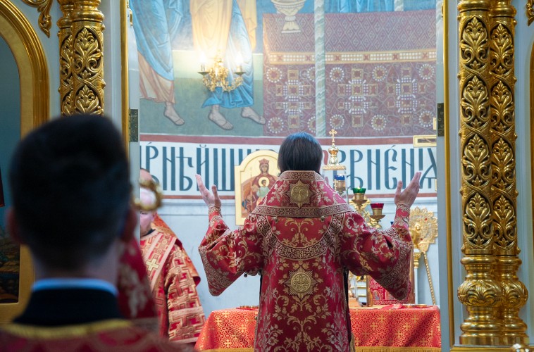 20_10_03_-novomuchenniki-korolevskie_vizit-episkop_petr-35