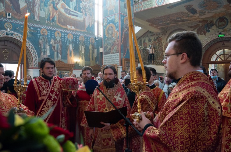 20_10_03_-novomuchenniki-korolevskie_vizit-episkop_petr-67