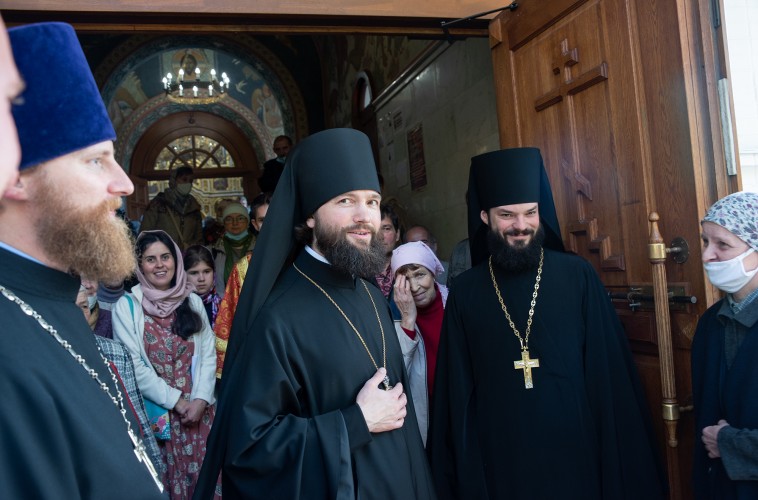 20_10_03_-novomuchenniki-korolevskie_vizit-episkop_petr-74
